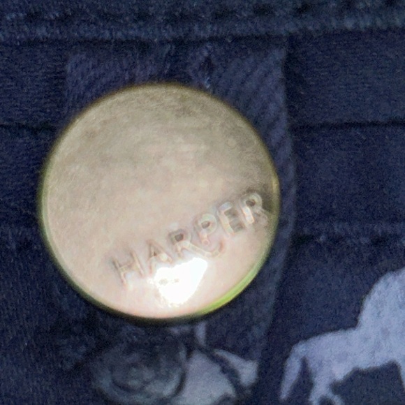 Harper Womens Shorts Size Medium blue unicorn Whimsical inseam 3 stretch - Picture 4 of 9